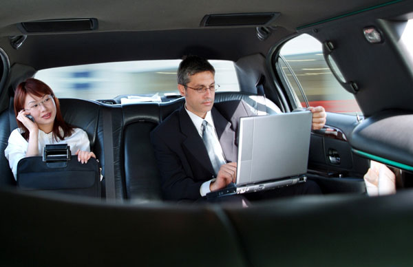 Cheap Airport Limousine in Plymouth MA